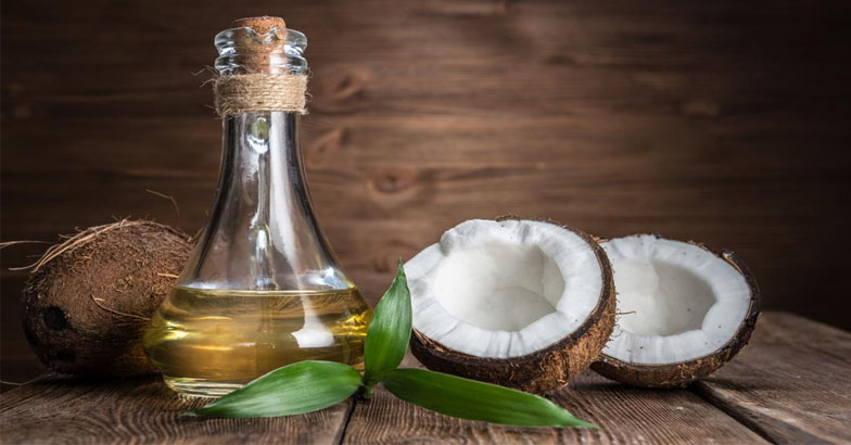 വെളിച്ചെണ്ണ വില കുതിക്കുന്നു ; പച്ച തേങ്ങയ്ക്കും റെക്കോഡ് വില 